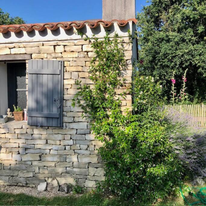 Saint-Hilaire-la-Forêt Maison Vendeenne A 5 Min Du Bord De Mer מראה חיצוני תמונה